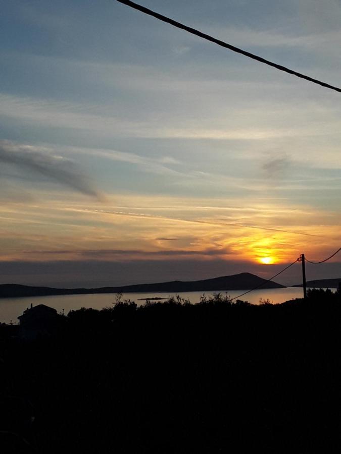Golden Navarino'S Sunset Pylos Zewnętrze zdjęcie